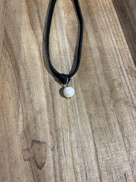 Black Leather Pearl Choker