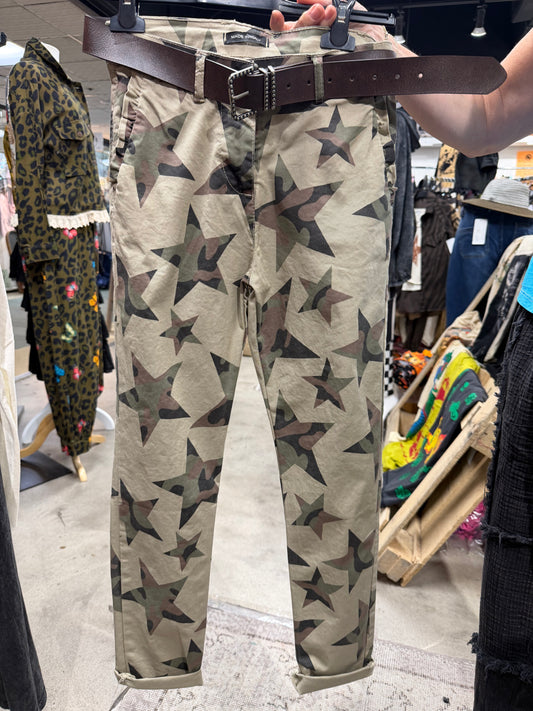 CAMO STAR BELT PANTS