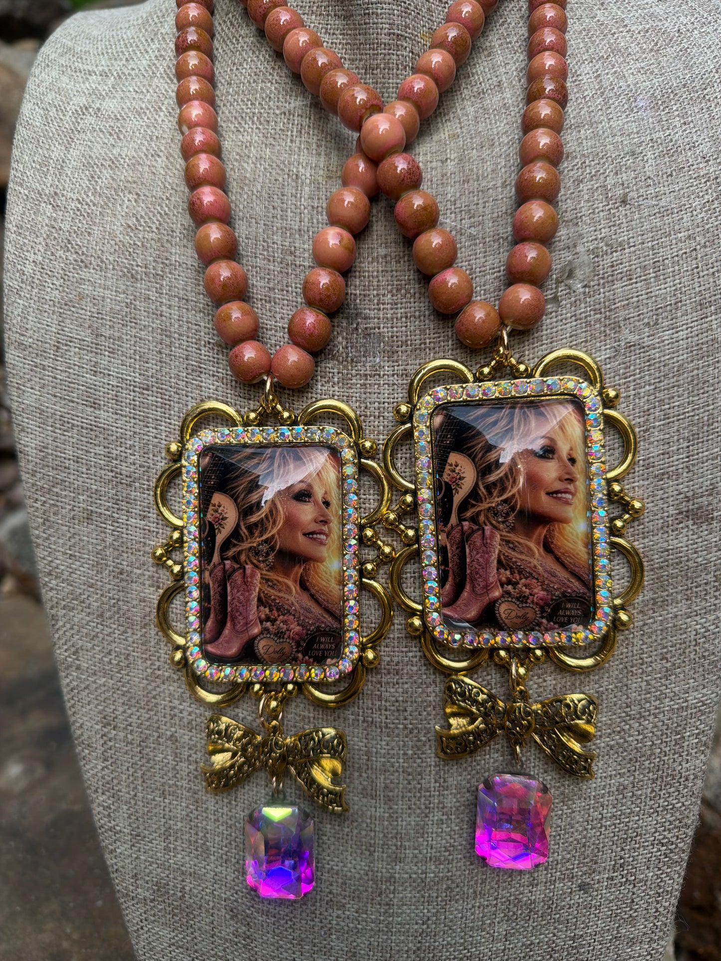 Dolly Bow Necklace