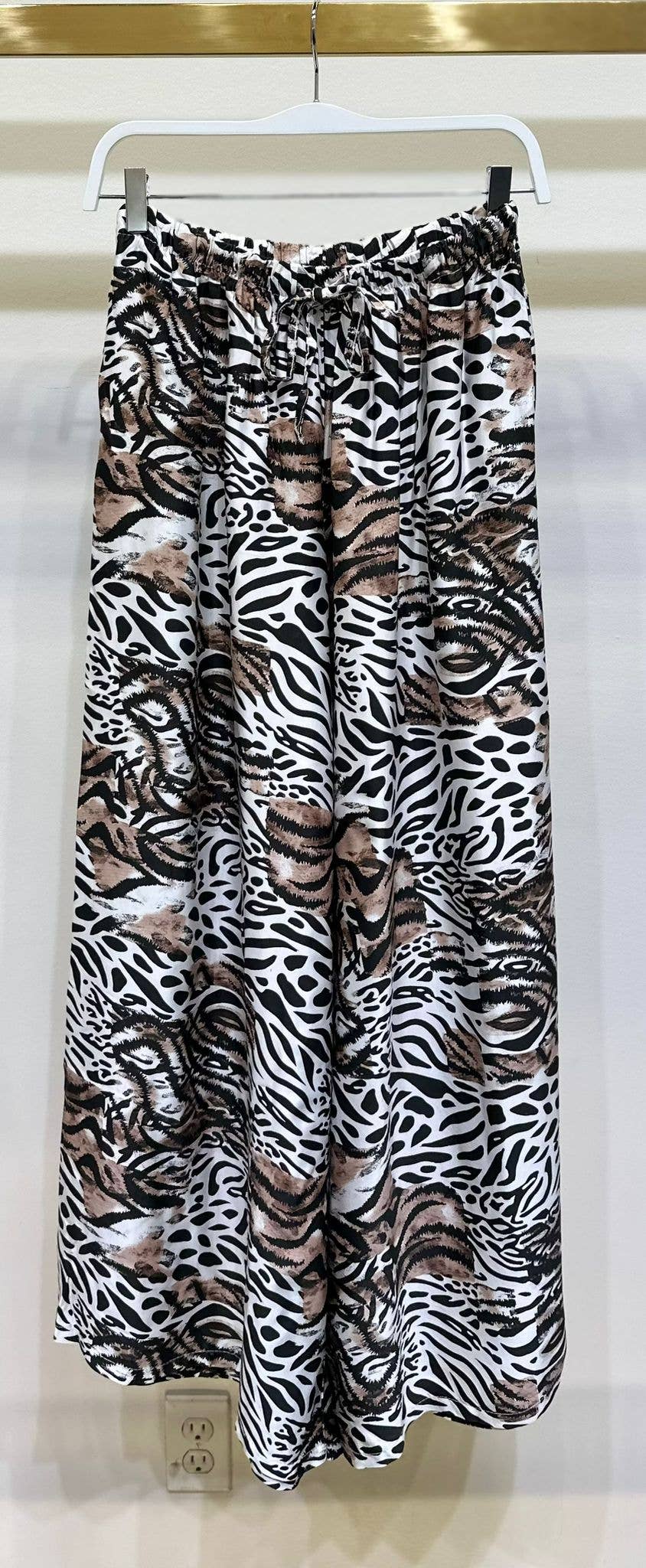 ZEBRA PATCH PRINT WIDE LEG PANTS