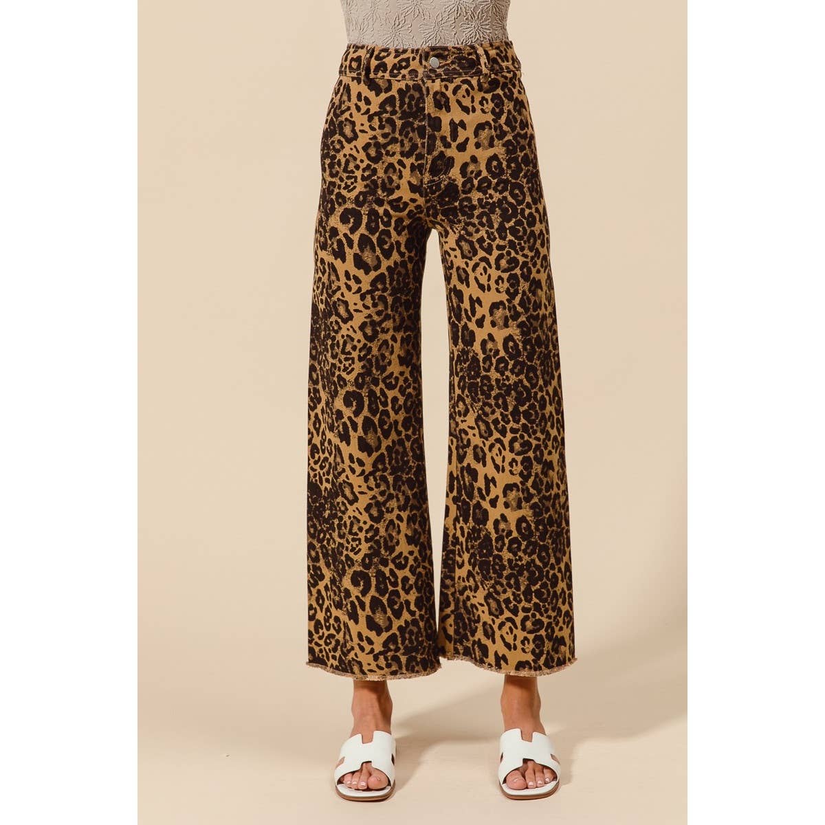 MID RISE LEOPARD TWILL FRAYED HEM WIDE LEG PANTS