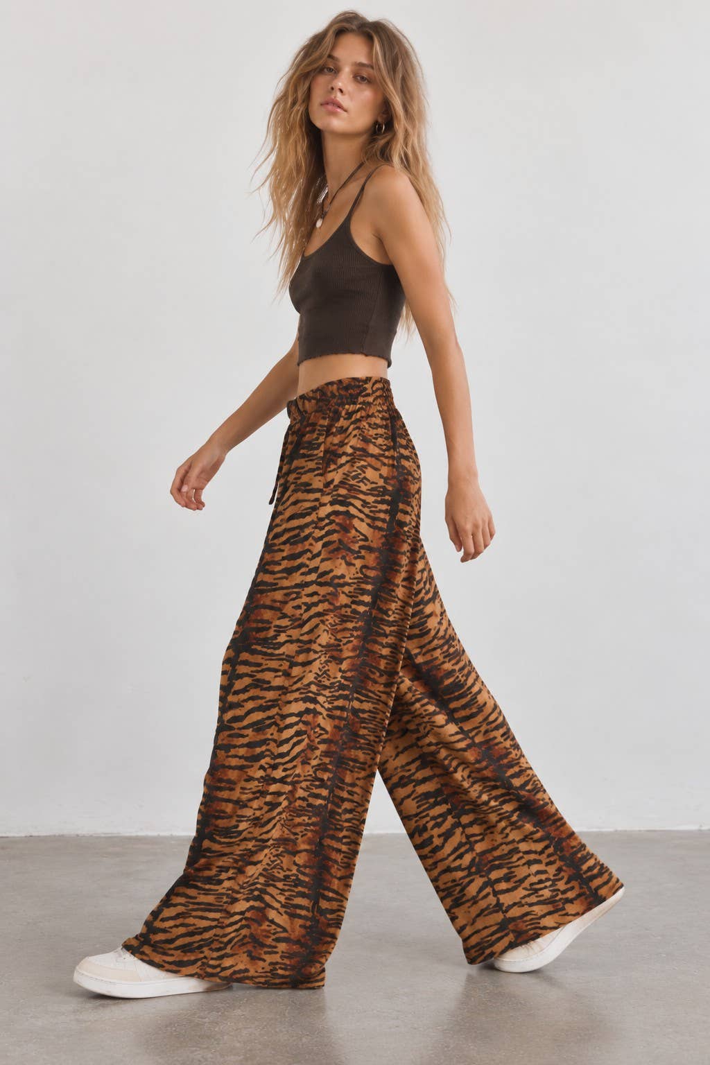 TIGER PRINT WIDE LEG PANTS