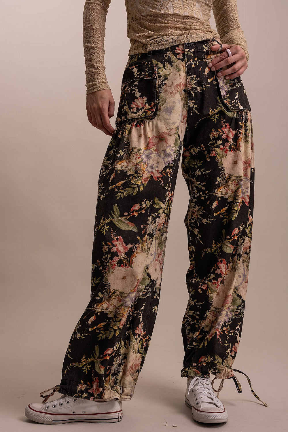 FLOWER PRINT ELASTIC WAIST PANTS WITH ADJUSTABLE HEM