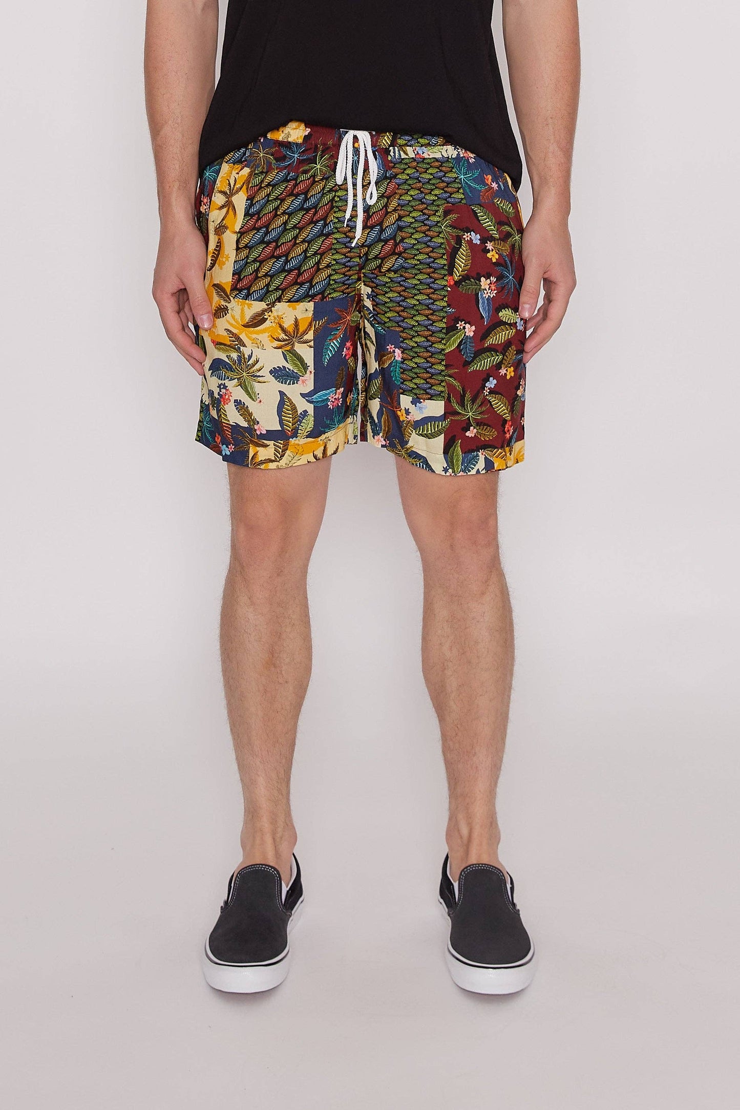 Hampton Drive Men's Shorts